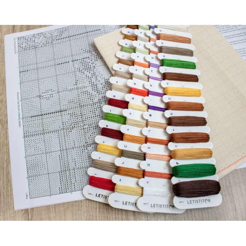 (D) Santa's rest by the chimney 38,5x40cm SLETIL8052