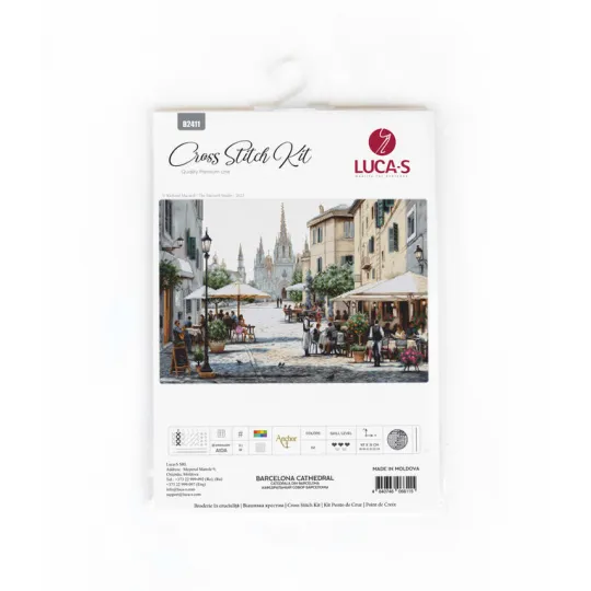 Cross stitch kit Barcelona Cathedral 47x31cm SB2411