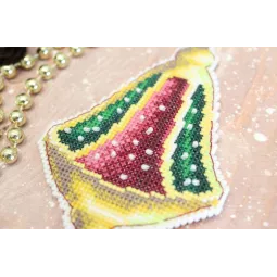 Kryželiu siuvinėjimo rinkinys "Kalėdinis žaisliukas. Varpas" SR-864