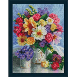 Šviesi puokštė 30*40 cm AM1623