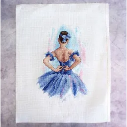 Cross stitch kit "Behind the scenes" SNV-773