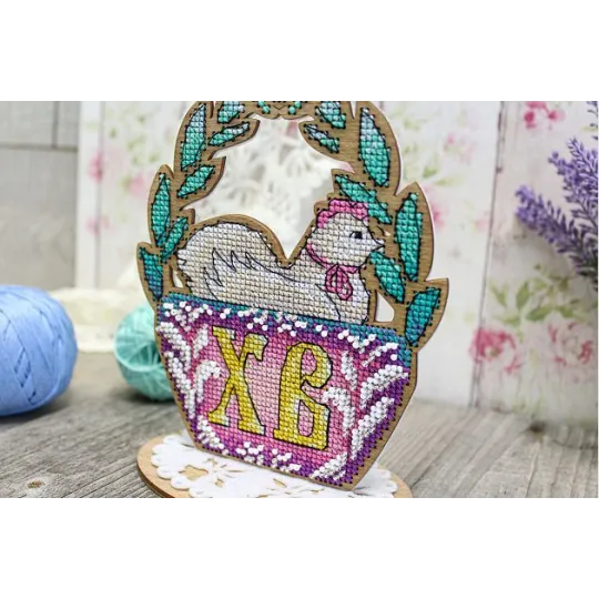 Cross-stich on wooden base "Easter mother hen" SO-075 (ES)