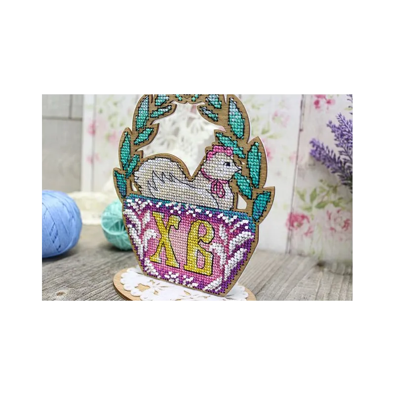 Cross-stich on wooden base "Easter mother hen" SO-075 (ES)