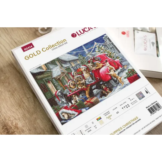 Набор для вышивания крестиком Рождественские щенки 50x35 см SB2414