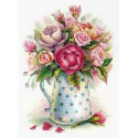 Cross stitch kit "Bouquet of lovely roses" SA-052