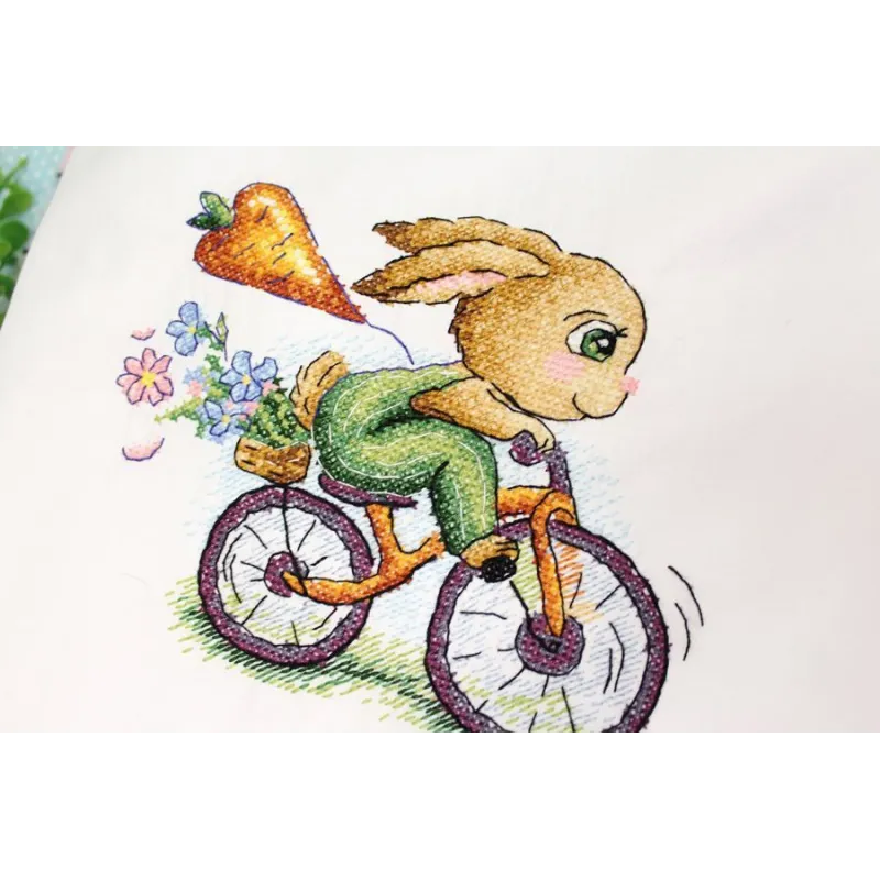 Kit de point de croix "Cycliste lapin" SV-804