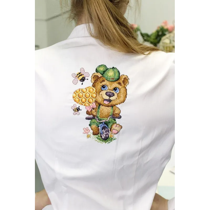 Water-soluble canvas cross stitch kit "Funny bear" SV-805