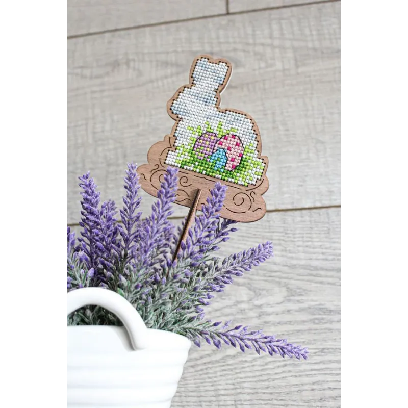 Cross-stich on wooden base "Easter bunny" SO-083 (ES)