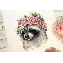 Cross stitch kit "Adorable raccoon" SNV-775