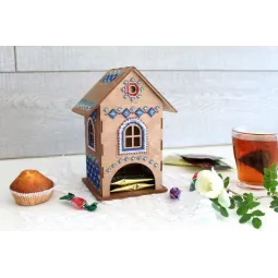 Broderie de perles sur socle en bois "Maison de thé №1" SO-061