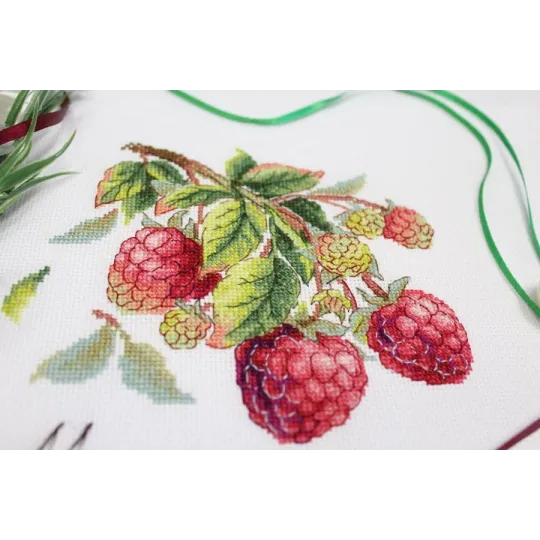 Kreuzstich-Set „Geschenke der Natur. Himbeeren“ SNV-816