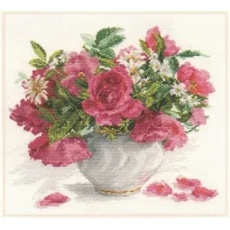 Jardin fleuri. Roses et marguerites S2-25