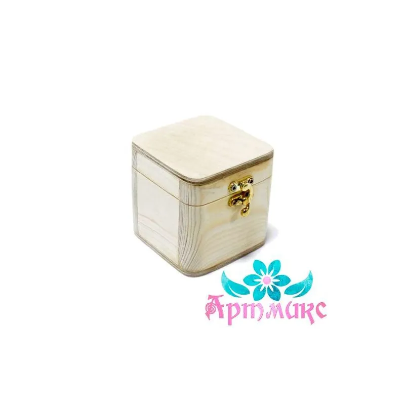Box with rounded corners made of solid pine, with a lock, size 10x10xh10 cm AH616008F
