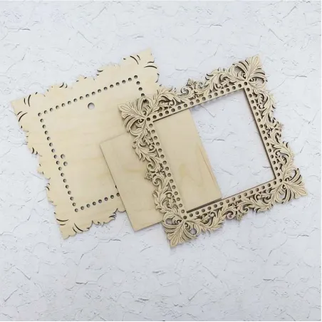 SALE Quadratischer durchbrochener Rahmen groß OR-027