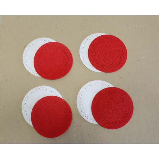 Kit de point de croix sur feutre «Motifs hivernaux. Ensemble pour verres à servir. 4 pièces» ST-1013
