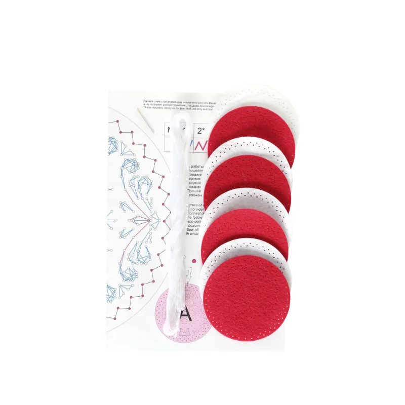 Kit de point de croix sur feutre «Motifs hivernaux. Ensemble pour verres à servir. 4 pièces» ST-1013