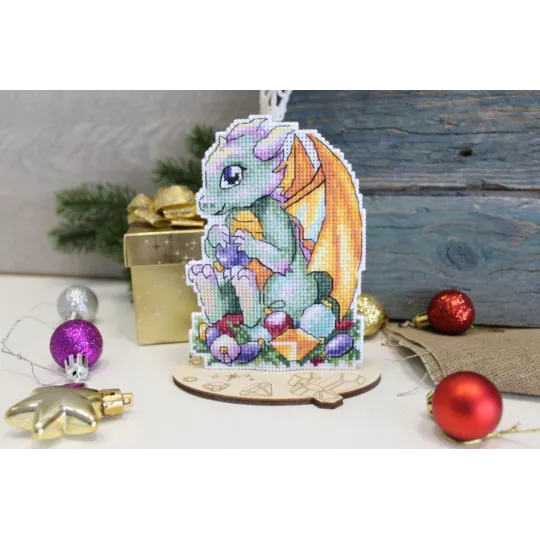 Набор для вышивания крестом на пластиковой канве "Новогодний дракон" 13x9 см SR-904