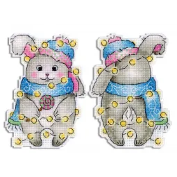 Набор для вышивания крестиком на пластиковой канве «Новогодний зайчик» 12x9 см SR-915