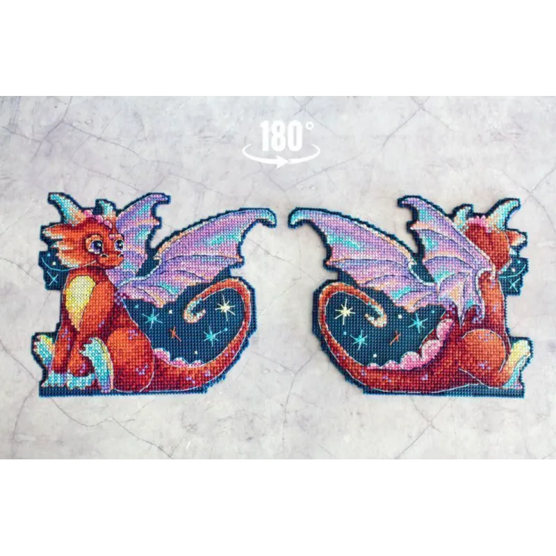 Kreuzstich-Set auf der Kunststoff-Leinwand "Midnight Dragon" 12x15 cm SR-889