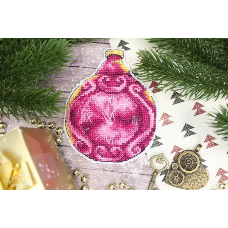 Christmas tree decoration. Clock SR-907