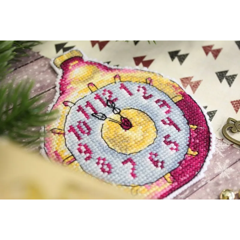 Украшение для елки. Часы SR-907