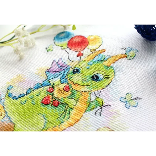 Cross stitch kit "In a flowering meadow" 18x15 cm SM-759 (D)