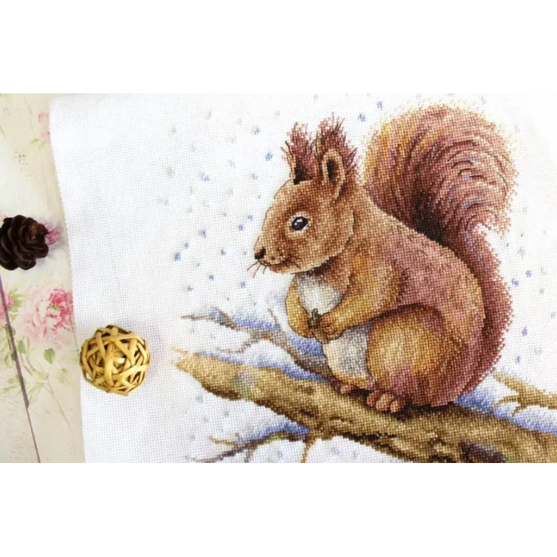 Cross stitch kit "Fluffy beauty" SNV-758