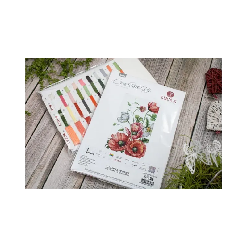 Counted Cross Stitch kit "The Field Poppies" 20x32cm SB7020