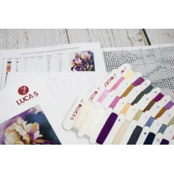 Skaičiuojamojo kryžiaus dygsnio rinkinys "Iris Burgermeister" 22x22cm SB7023