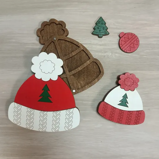 Wooden needle case "Christmas hat" KF056/85