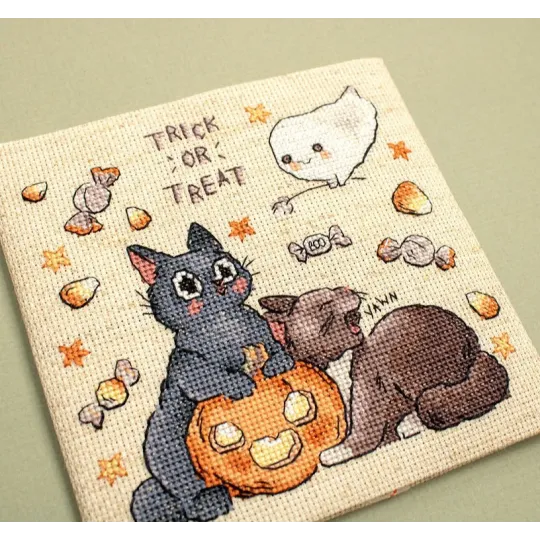 Counted Cross Stitch Kit "Trick Or Treat" №2 14x13cm SLETIL8815