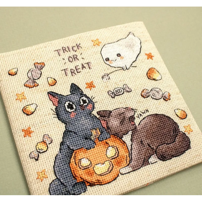 Counted Cross Stitch Kit "Trick Or Treat" №2 14x13cm SLETIL8815